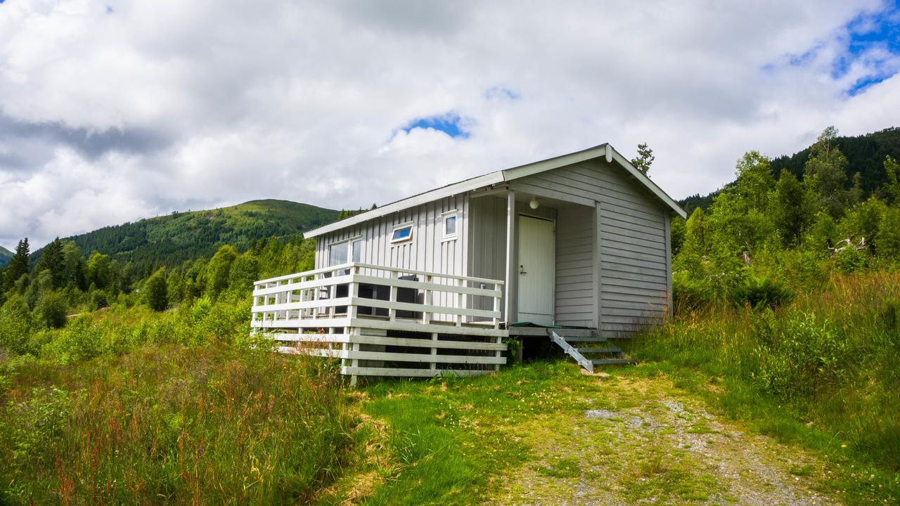 Smordal Hytteutleie Og Camping Nordfjordeid Exterior foto